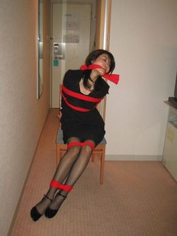 �i����j