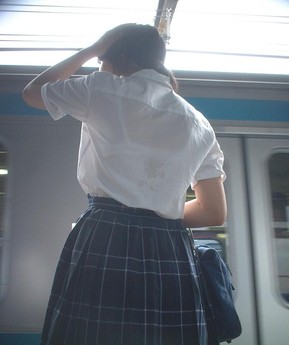 �i����j