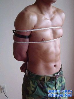 �i����j