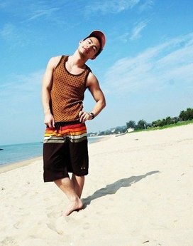 �i����j