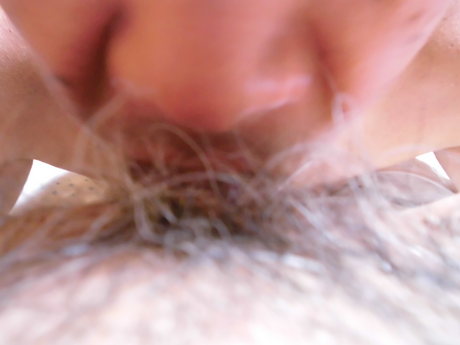 ���ȃN���j